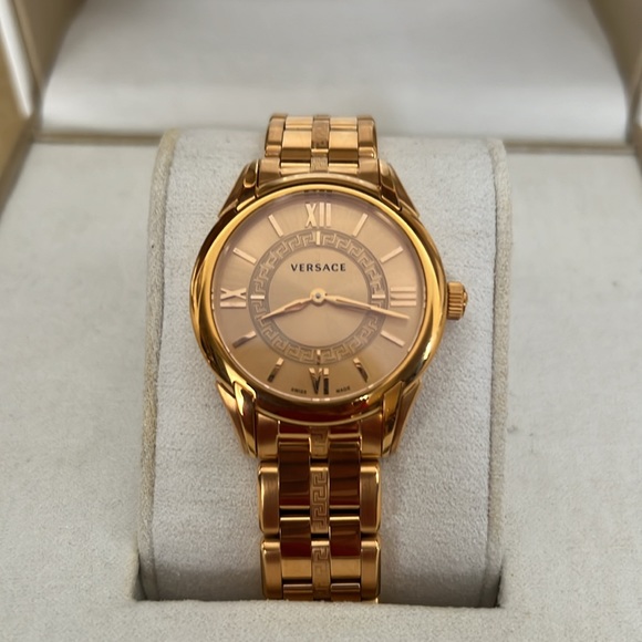 Versace watch - Picture 5 of 9